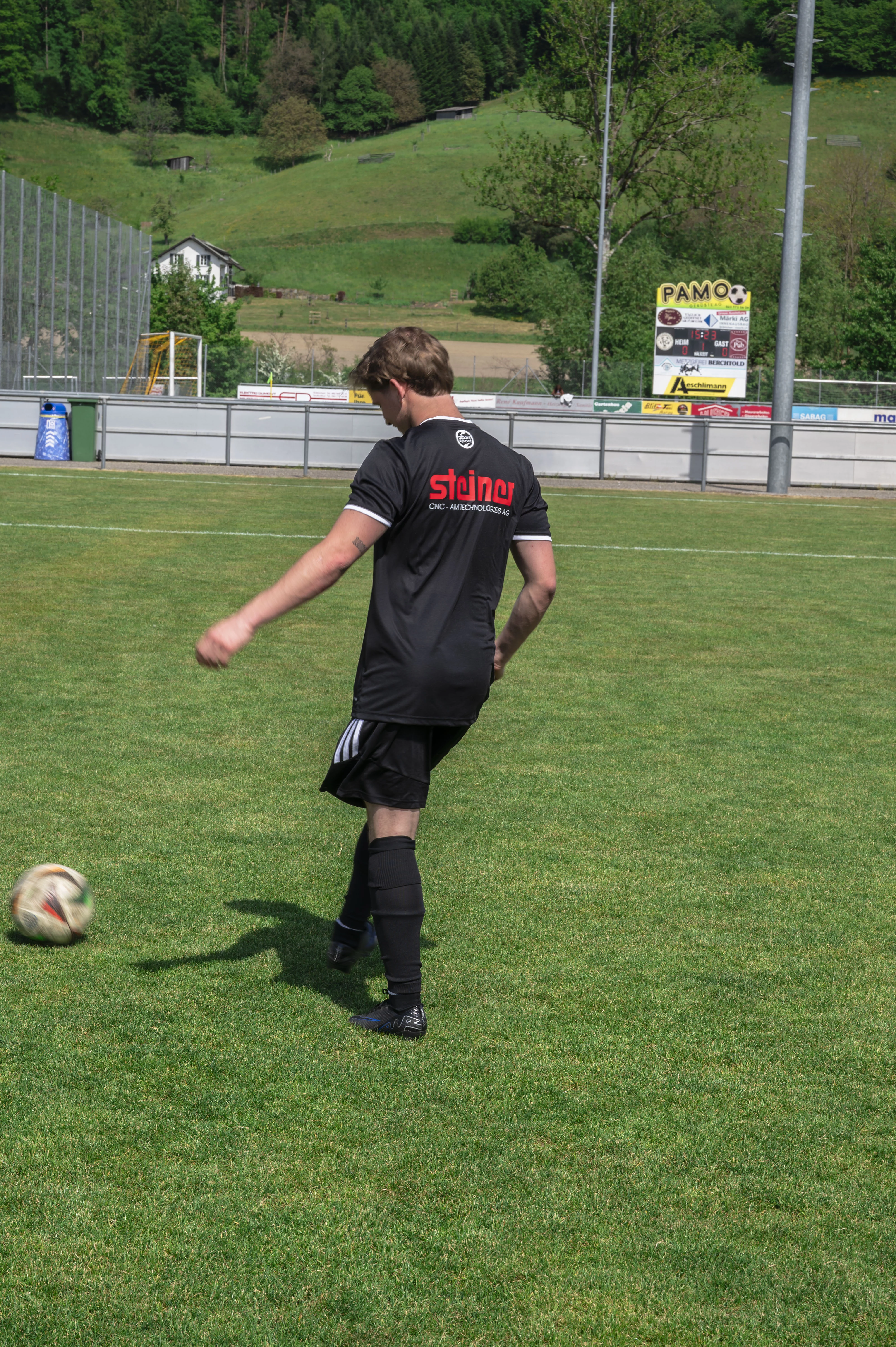 New warm-up shirts for FC Gränichen
