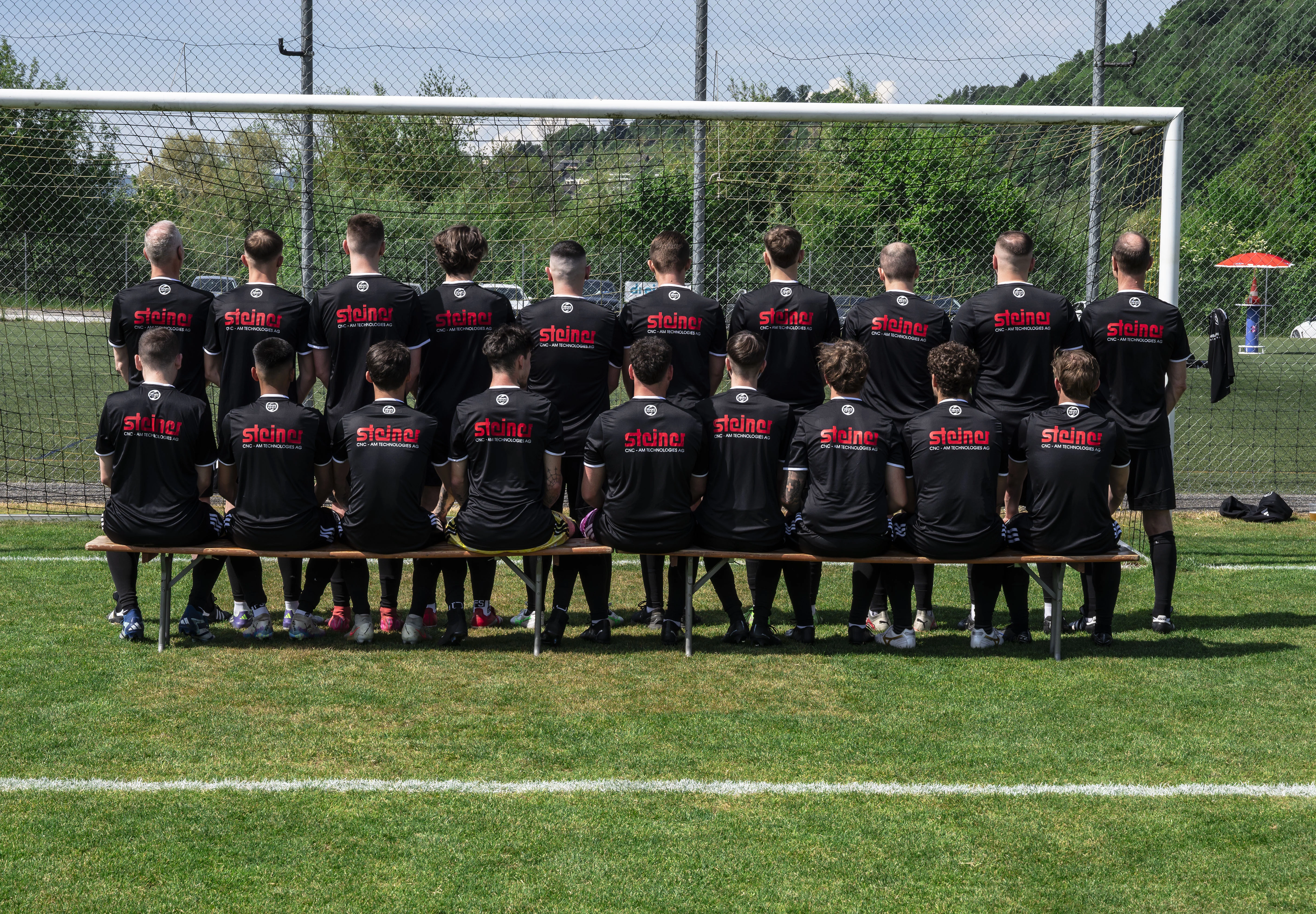 New warm-up shirts for FC Gränichen